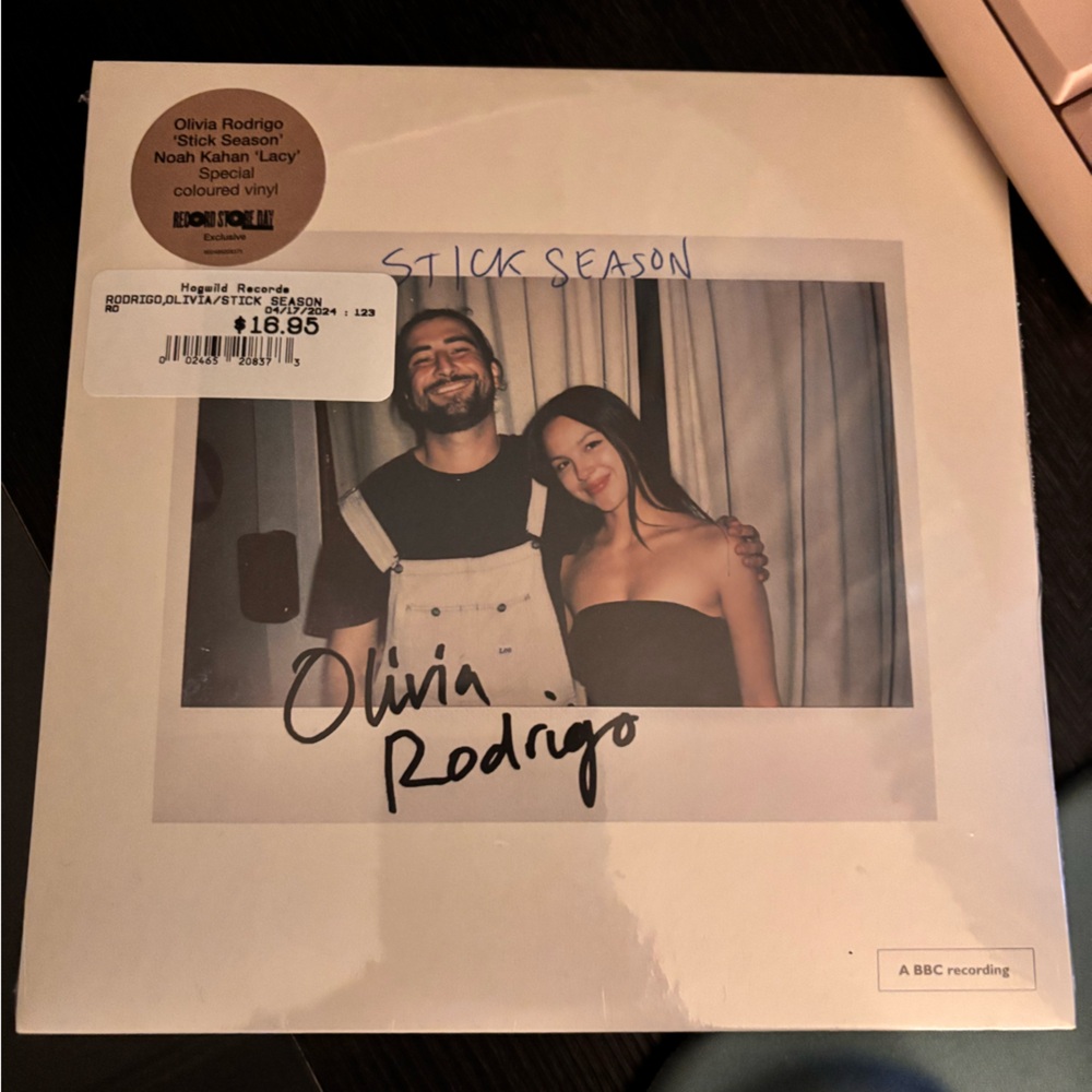 Record Store Day 2024 - Noah Kahan/Lacy | Olivia Rodrigo/Stick Season 7” sealed